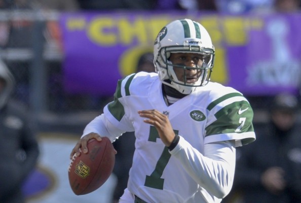 Geno Smith needs time to develop and a stronger team, not a benching. (Photo Courtesy of Doug Kapustin via TNS) 
