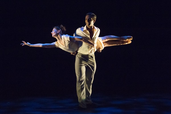 Laurretta Summerscales and Junor Souza in Fractured Memory by Max Westwell.  (PHOTO COURTESY OF ASH/ ENGLISH NATIONAL BALLET)