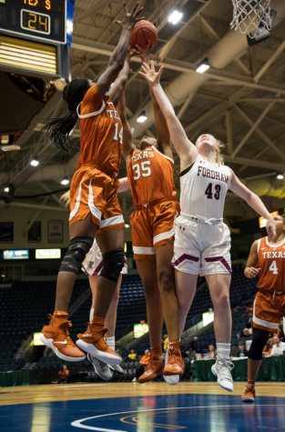 Women’s Basketball Surprises in Gulf Coast Showcase