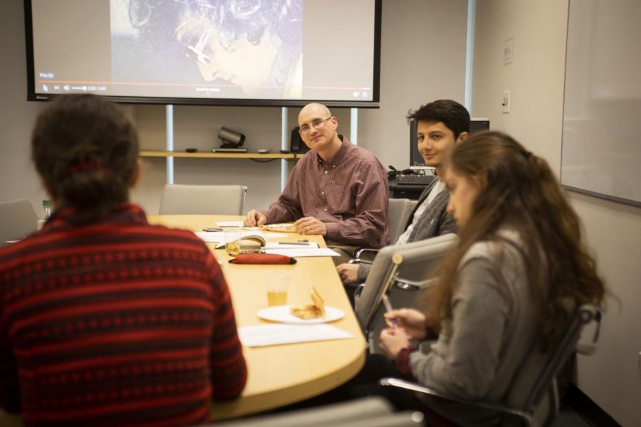 Jason Morris leads discussion at “The Music of Randy Newman” event.