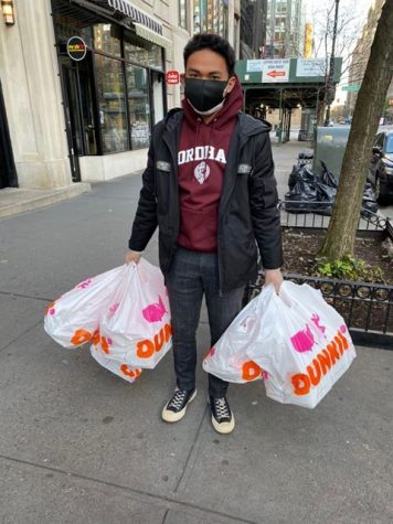 Josh Castilon woke up at 5 a.m. and put a mask and gloves on to head to Dunkin’ Donuts. He picked up donuts, bagels and coffee to bring to the nurses and doctors at Mount Sinai Morningside.