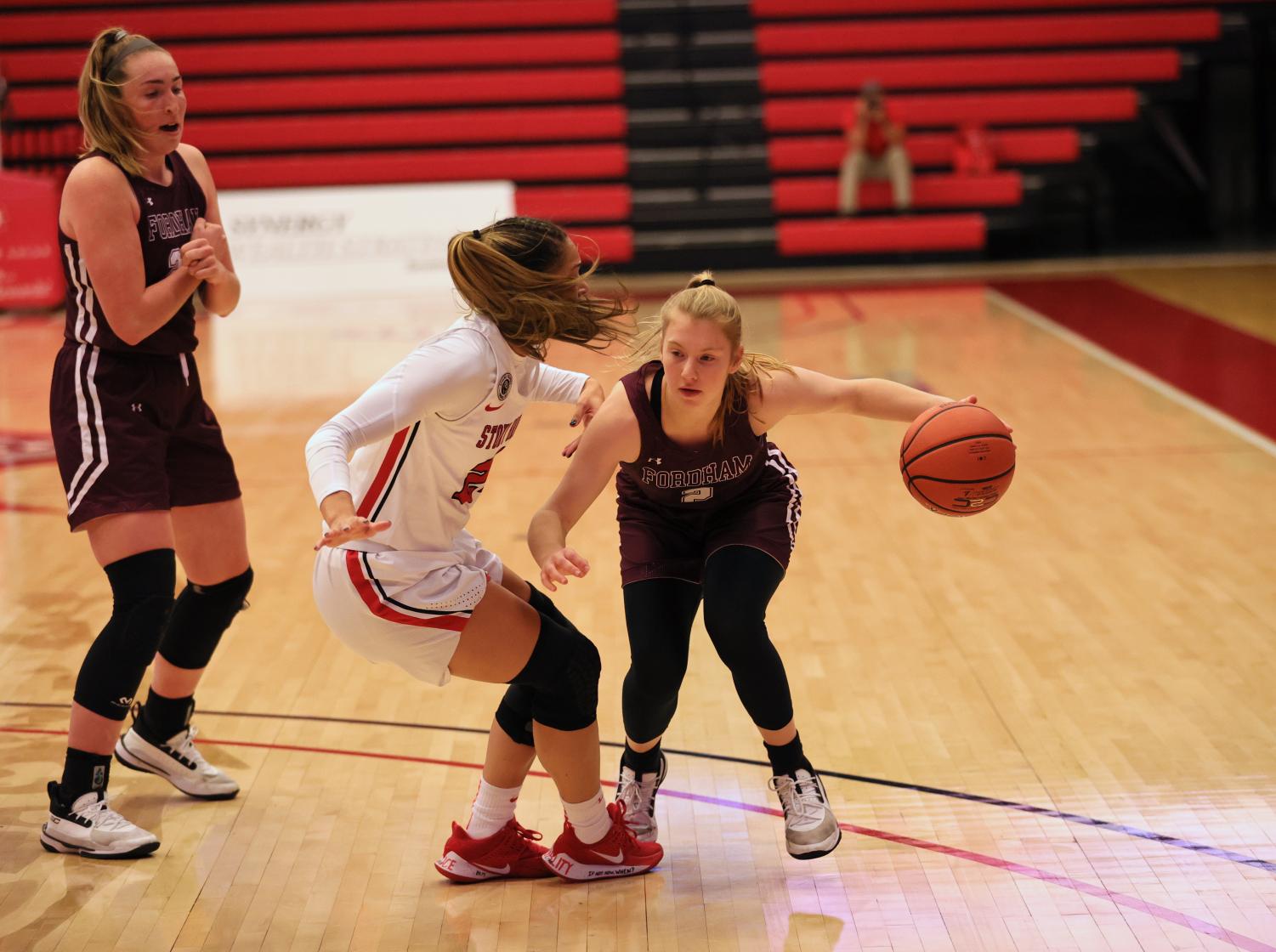 Fordham Women’s B-Ball Holds On To Win Season Opener, 62-58 - The Observer