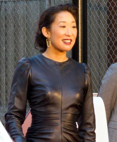 sandra oh acts as the chair