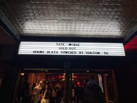 MARQUEE OF irving plaza announcing concert