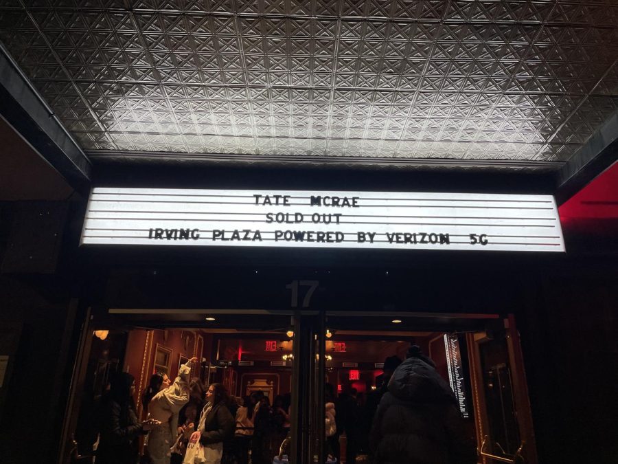MARQUEE OF irving plaza announcing concert