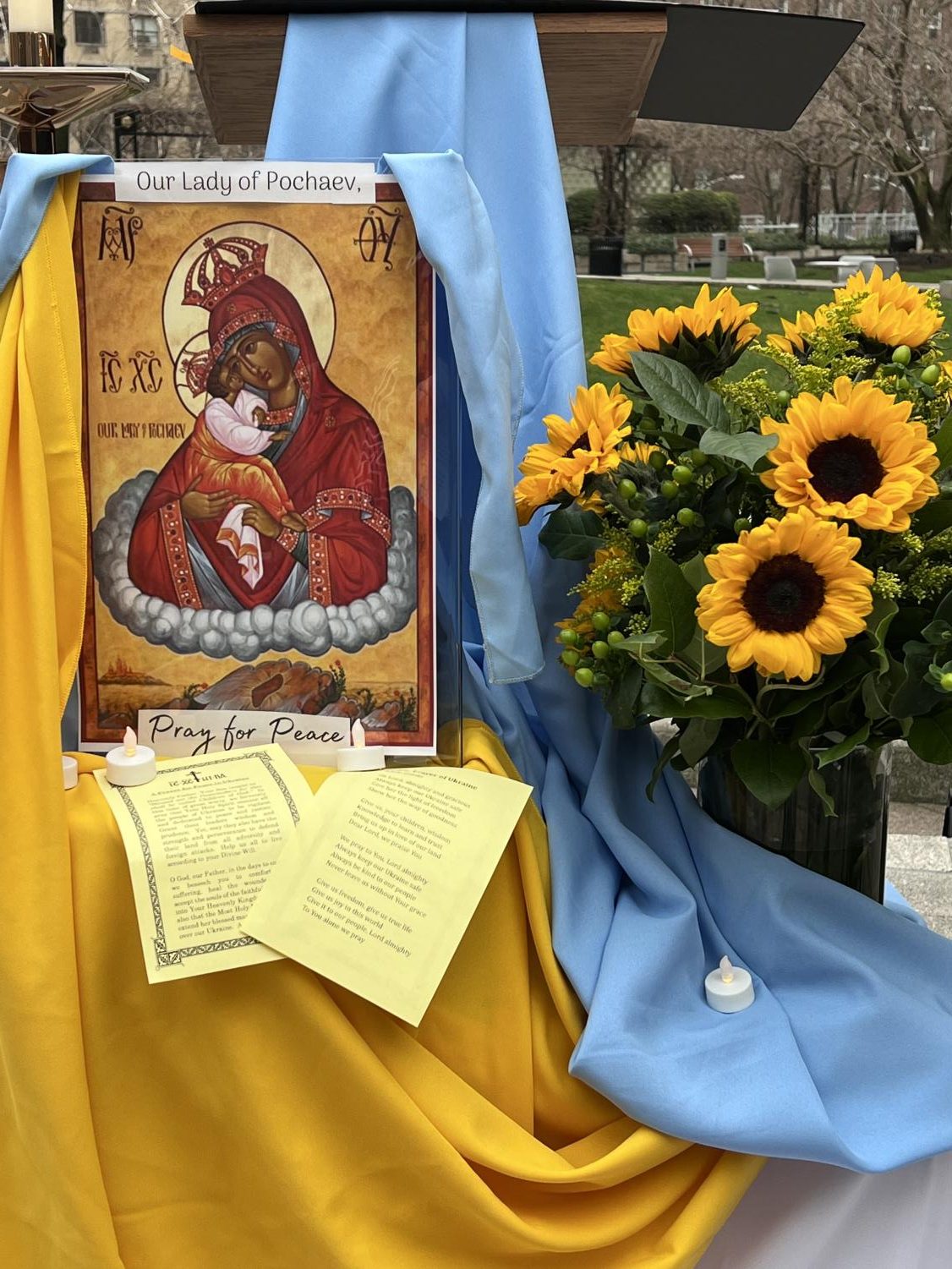 ukraine prayer service on the plaza image of our lady