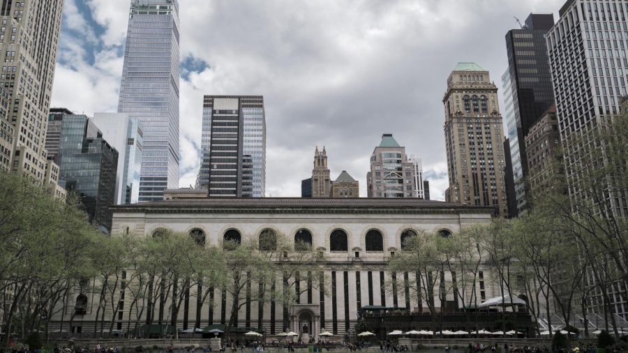 Iconic+facade+of+the+New+York+Public+Library%2C+a+cultural+hub+facing+Sunday+closures+amidst+budget+cuts%2C+impacting+student+access+and+city+resources.