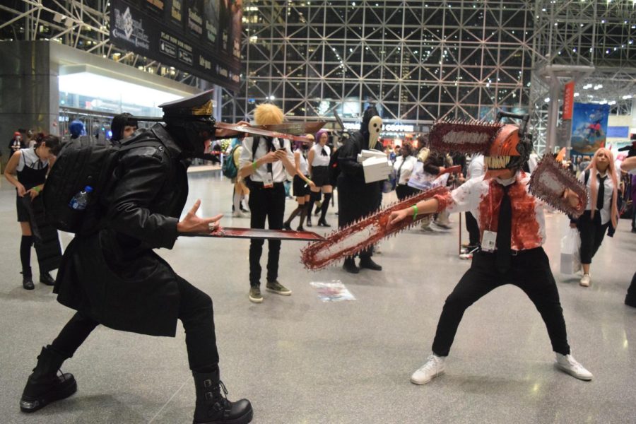 Chainsaw Man cosplayers