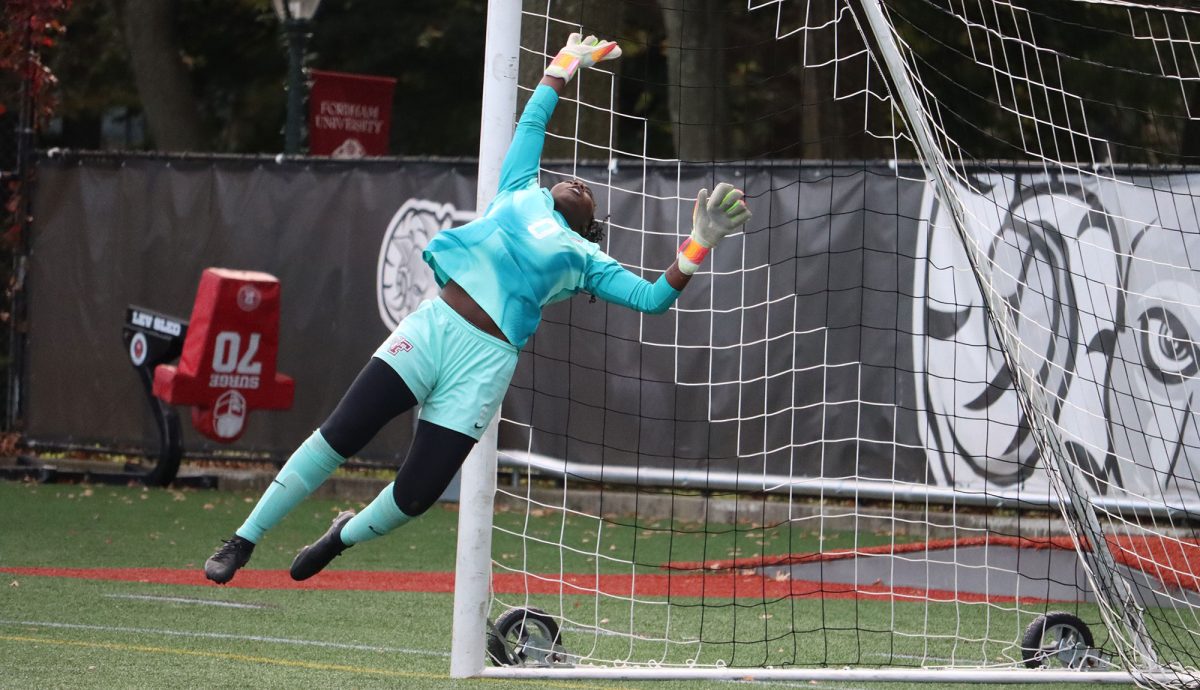 Serena+Mensah%2C+FCRH+24%2C+leaps+to+make+a+save.+She+finished+the+game+with+two+saves+and+two+goals+allowed.