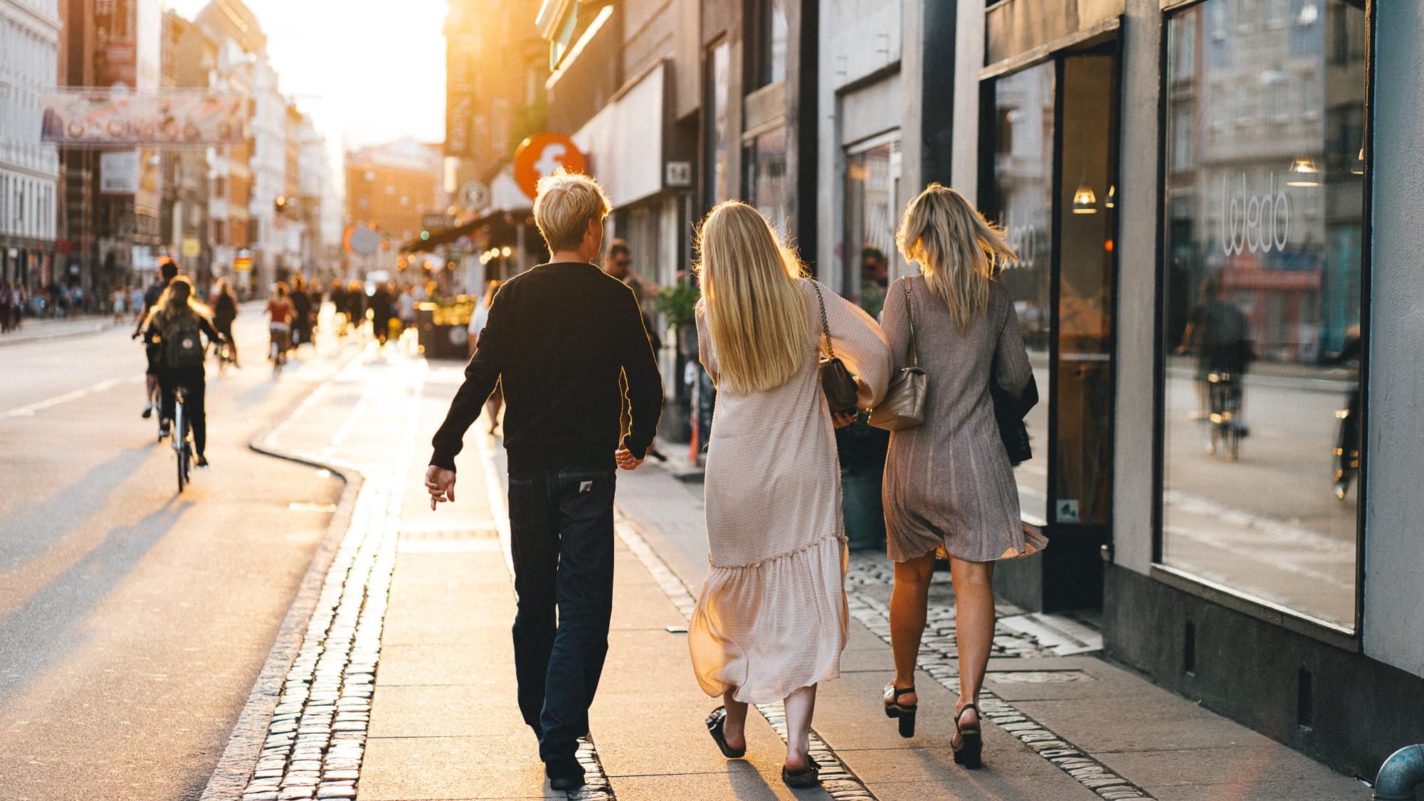 Compared to the more colorful, louder outfits of New York City, Scandinavian-European fashion is much more muted and toned down.