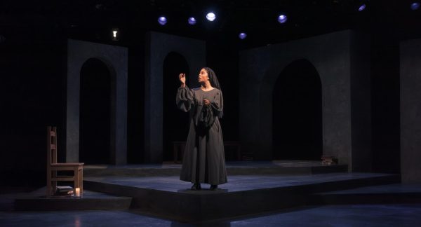 Isabelle Diaz, Fordham College at Lincoln Center (FCLC) ’27, depicts Sor Juana Inés de la Cruz in Fordham Theatre’s first mainstage production of the semester.